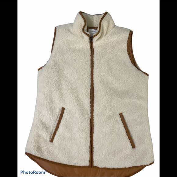 Old Navy Jackets & Blazers - NWT Old Navy faux shearling vest